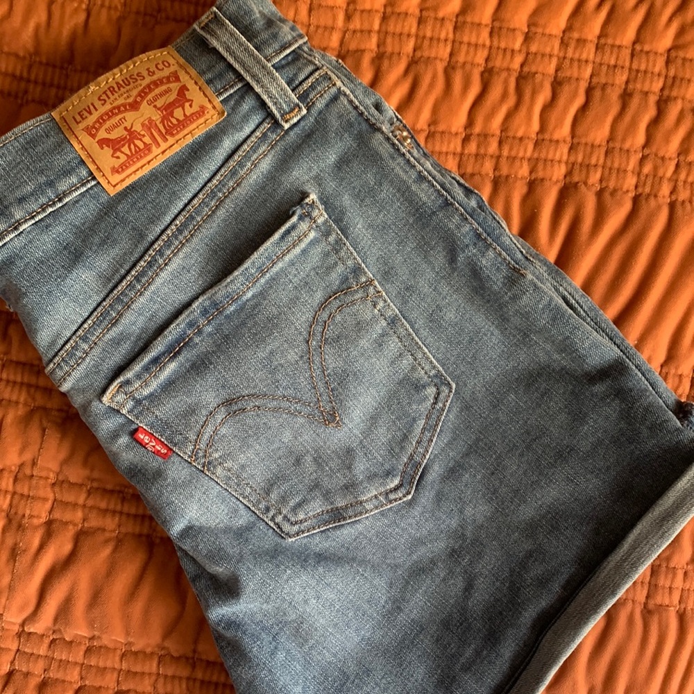 Levi’s denim shorts